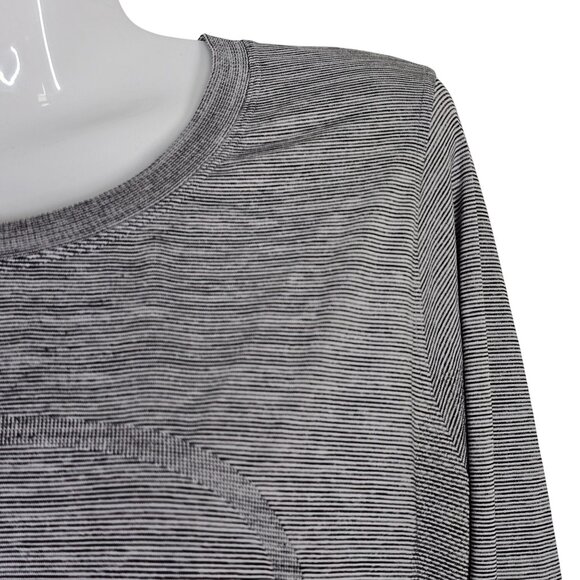Lululemon Women's Swiftly Breeze Long Sleeve Top Relaxed Fit Striped Gray 4 - Picture 10 of 10